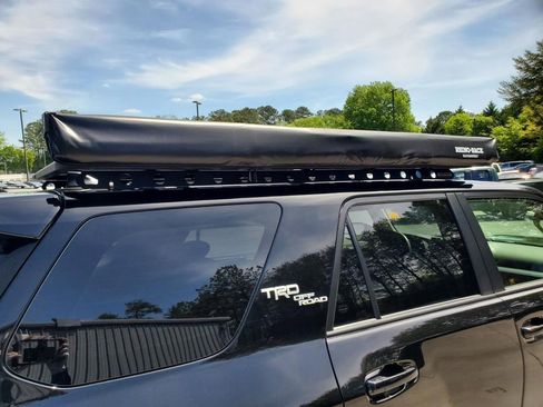 Used 2018 Toyota 4Runner TRD Off-Road image 14