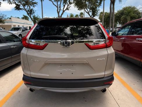 Used 2019 Honda CR-V Touring image 7