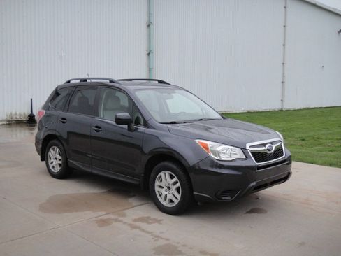 Used 2014 Subaru Forester 2.5i Premium AWD/4WD image 8