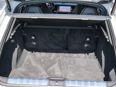 Used 2025 Porsche Panamera 4 image 40