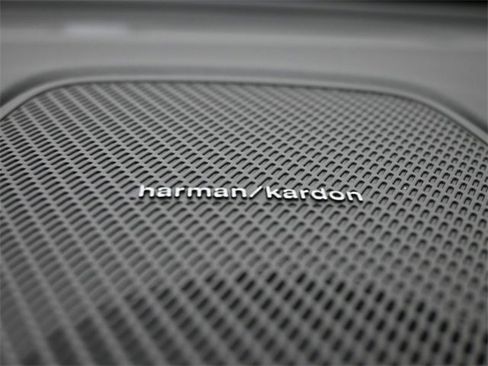 New 2026 Volvo XC60 B5 Plus w/ Protection Package Premier image 31