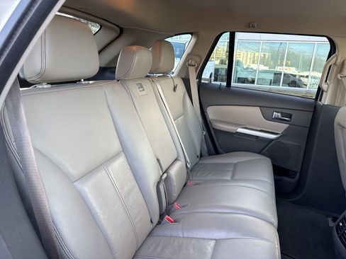Used 2013 Ford Edge SEL image 24