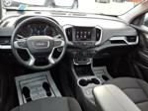 Used 2023 GMC Terrain SLE w/ Driver Convenience Package image 6