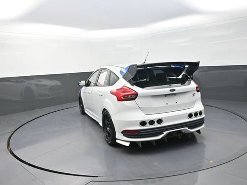 Used 2018 Ford Focus ST image 59