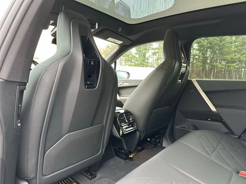 Used 2024 BMW iX xDrive50 w/ Premium Package image 20