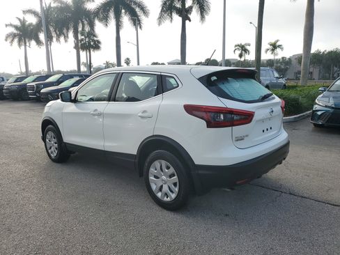 Used 2020 Nissan Rogue Sport S image 5