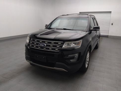 Used 2016 Ford Explorer XLT w/ Equipment Group 201A FWD image 15