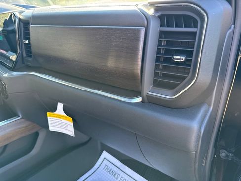 New 2026 Chevrolet Silverado 1500 High Country AWD/4WD image 12