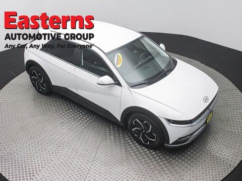 Used 2024 Hyundai Ioniq 5 SE RWD image 3