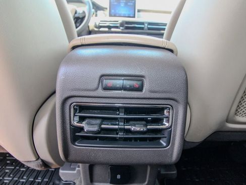 Used 2022 Lincoln Corsair AWD w/ Equipment Group 101A image 10