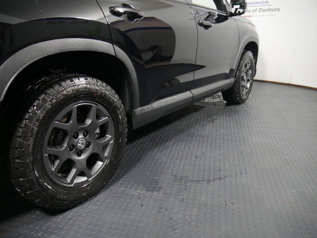 New 2026 Honda Pilot TrailSport image 4