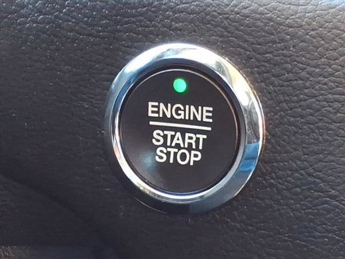 Certified 2022 Ford Edge SEL w/ Convenience Package image 19