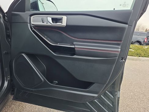 Used 2024 Ford Explorer ST-Line w/ Class IV Trailer Tow Package image 14