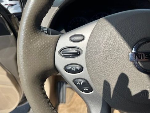 Used 2011 Nissan Altima 2.5 SL w/ 2.5SL Pkg FWD image 21