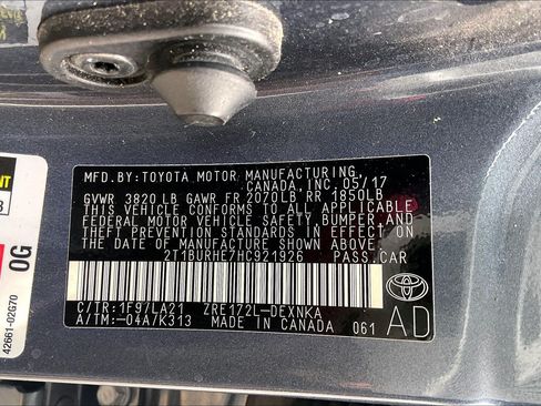 Used 2017 Toyota Corolla XLE FWD image 37