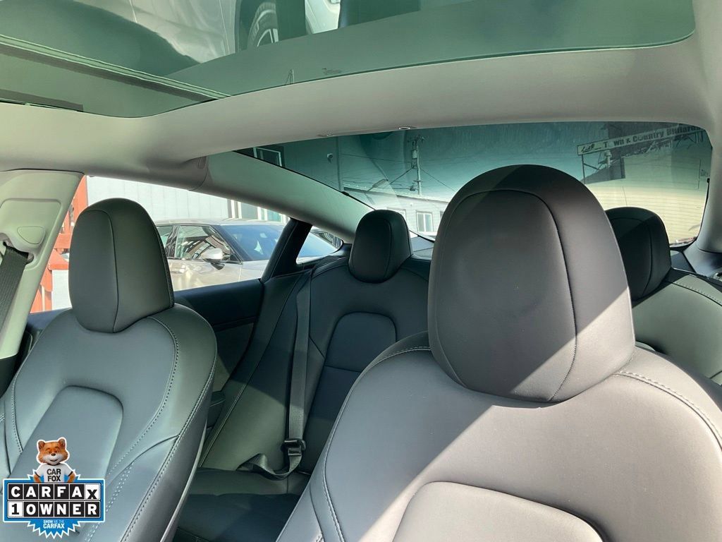 Used 2023 Tesla Model 3 Standard Range RWD image 18