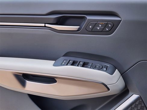 New 2026 Kia EV9 Wind image 6