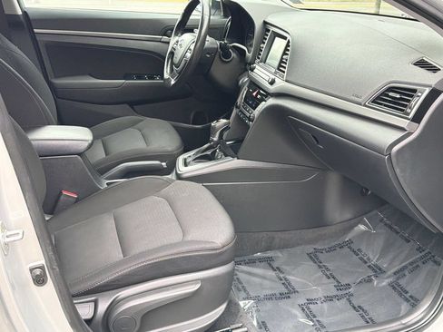 Used 2017 Hyundai Elantra Value Edition FWD image 10
