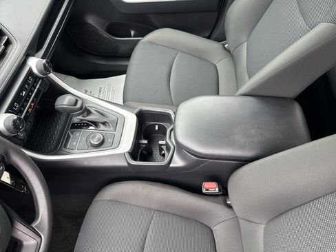 Certified 2025 Toyota RAV4 LE AWD/4WD image 22