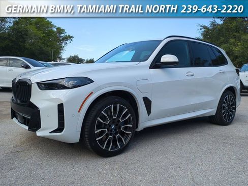 New 2026 BMW X5 xDrive50e w/ M Sport Package AWD/4WD image 1