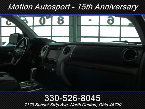 Used 2018 Toyota Tundra Limited w/ Limited Premium Package AWD/4WD image 32