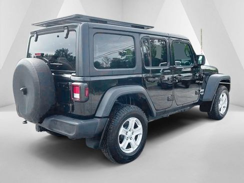 Used 2020 Jeep Wrangler Unlimited Sport w/ Technology Group AWD/4WD image 9