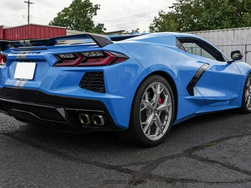 Used 2021 Chevrolet Corvette Stingray Premium Conv w/ Z51 Performance Package RWD image 16