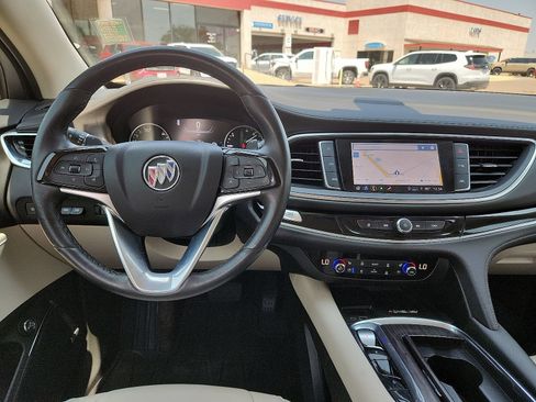 Used 2023 Buick Enclave Avenir w/ Avenir Technology Package AWD/4WD image 13