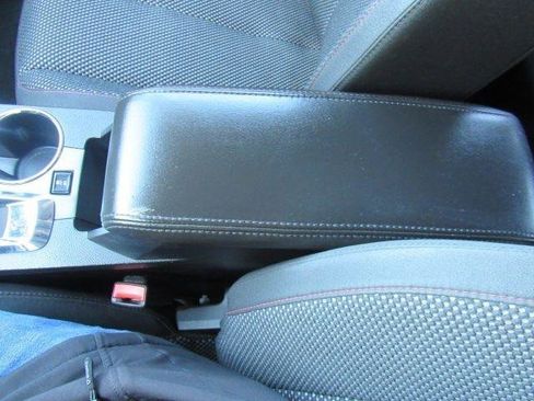 Used 2017 Chevrolet Equinox LT w/ Convenience Package image 23