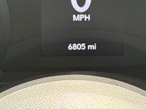 Used 2025 Jeep Wrangler Sport image 19