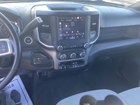 Used 2022 RAM 2500 Big Horn AWD/4WD image 17