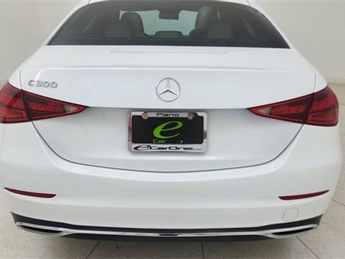 Used 2022 Mercedes-Benz C 300 Sedan image 12