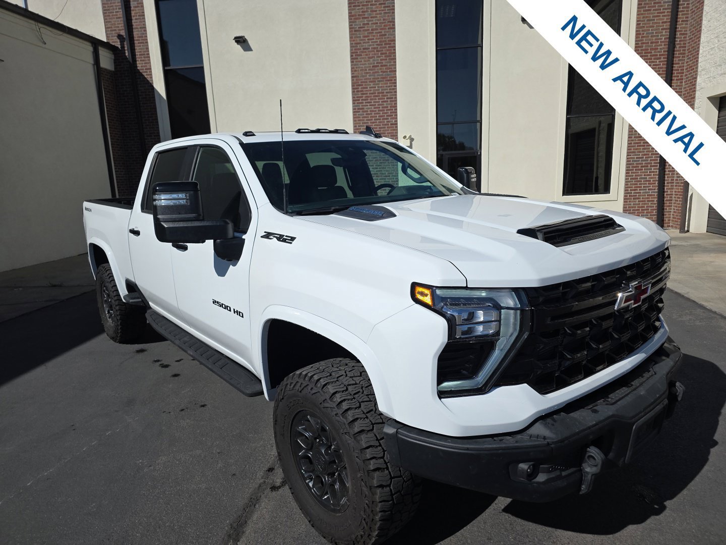 Used 2024 Chevrolet Silverado 2500 ZR2 w/ ZR2 Bison Edition AWD/4WD image 1