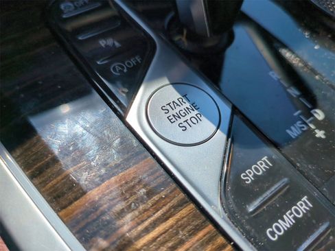 Used 2020 BMW X5 sDrive40i w/ M Sport Package image 17