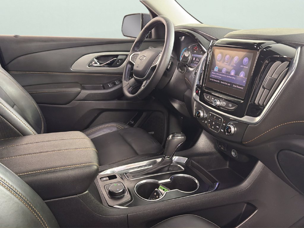 Used 2020 Chevrolet Traverse RS w/ LPO, Floor Liner Package FWD image 36