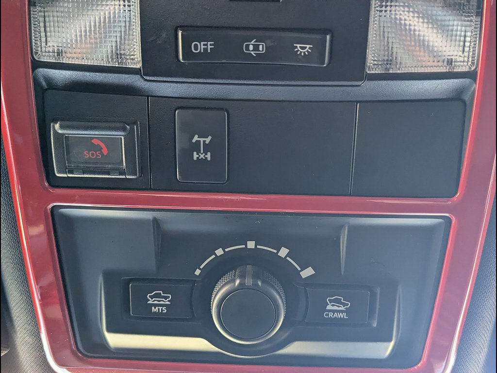 Used 2021 Toyota Tacoma TRD Off-Road AWD/4WD image 35