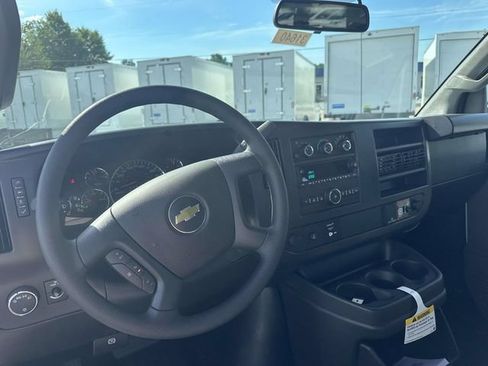New 2026 Chevrolet Express 2500 Extended w/ Driver Convenience Package RWD image 12