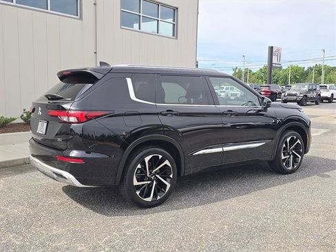 Used 2022 Mitsubishi Outlander SEL AWD/4WD image 3