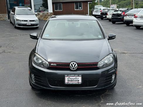 Used 2011 Volkswagen Golf 4-Door FWD image 31