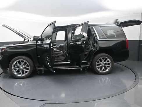 Used 2017 Chevrolet Tahoe LT w/ Luxury Package AWD/4WD image 34