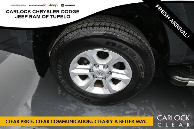 Used 2024 Toyota 4Runner SR5 Premium w/ Moonroof Package AWD/4WD image 41