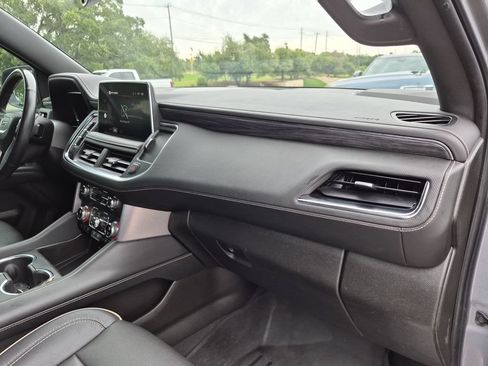Used 2022 GMC Yukon SLT w/ SLT Premium Package AWD/4WD image 41