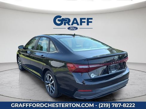 Used 2025 Volkswagen Jetta SE FWD image 9