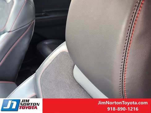 Used 2025 Ford Explorer ST AWD/4WD image 16