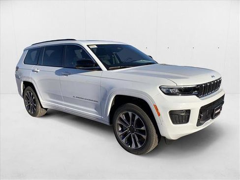 New 2025 Jeep Grand Cherokee L Overland w/ Luxury Tech Group IV image 7