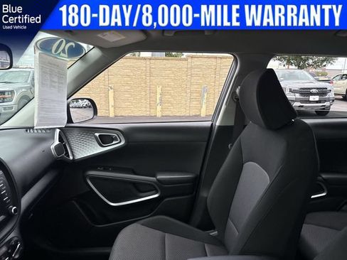 Used 2020 Kia Soul LX FWD image 14