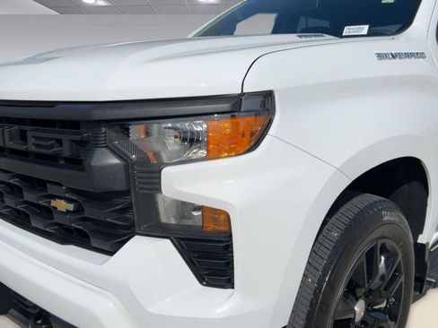 Certified 2024 Chevrolet Silverado 1500 Custom image 10