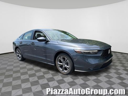 Used 2023 Honda Accord EX image 1