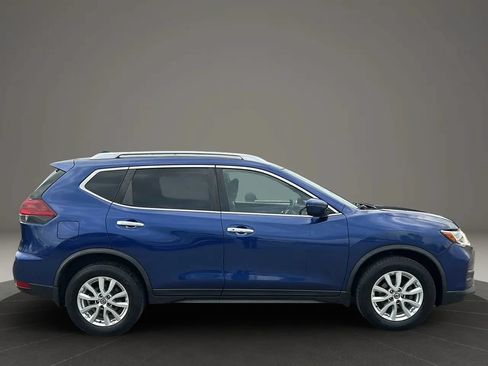 Used 2019 Nissan Rogue SV AWD/4WD image 6