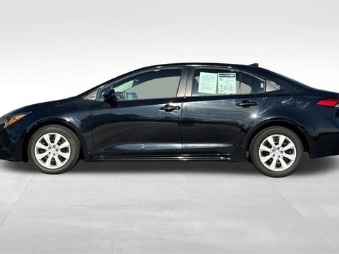Used 2024 Toyota Corolla LE image 7